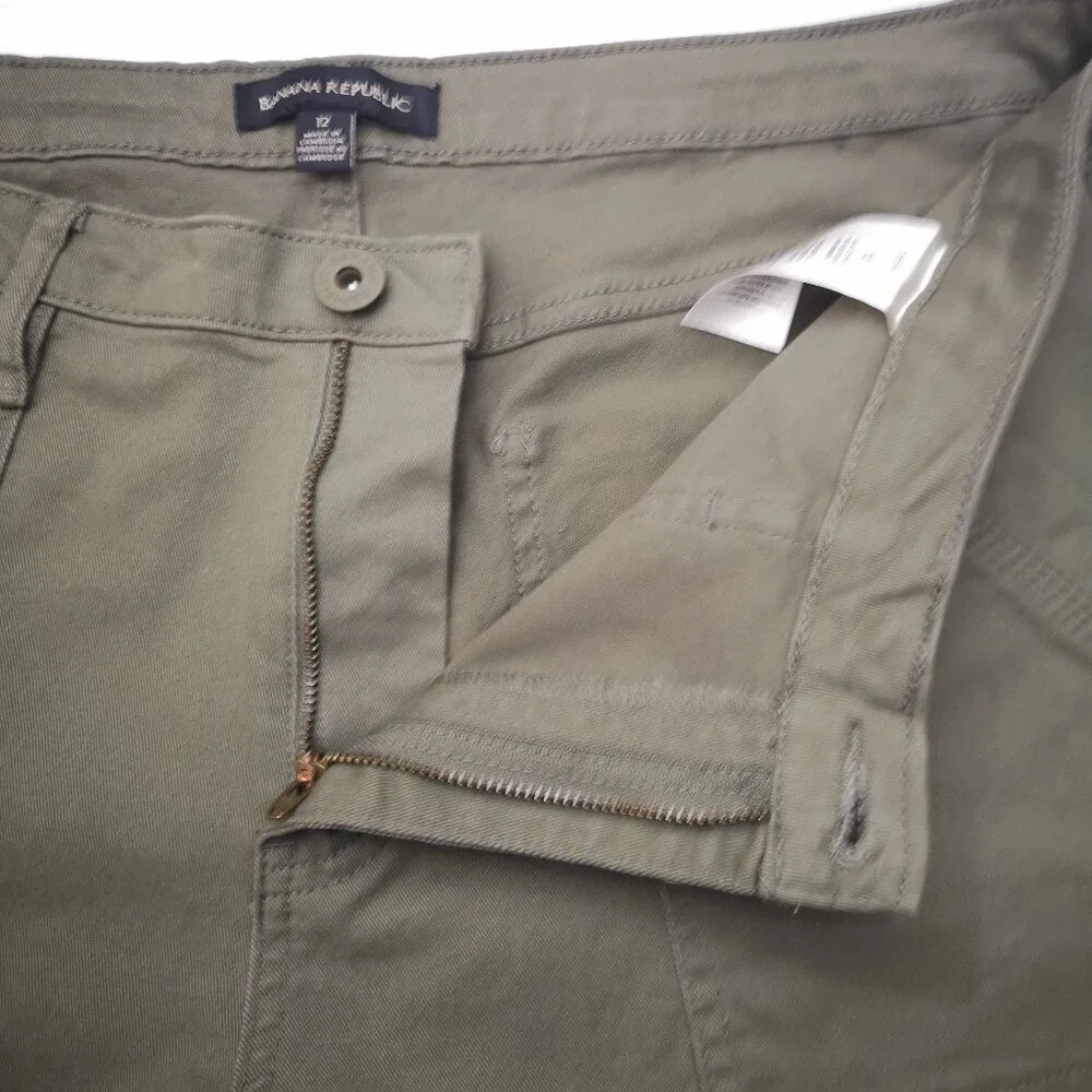 NWT Banana Republic Lades Size 12 Army Green Zipper & Button Closure Chino Pants - Picture 7 of 15